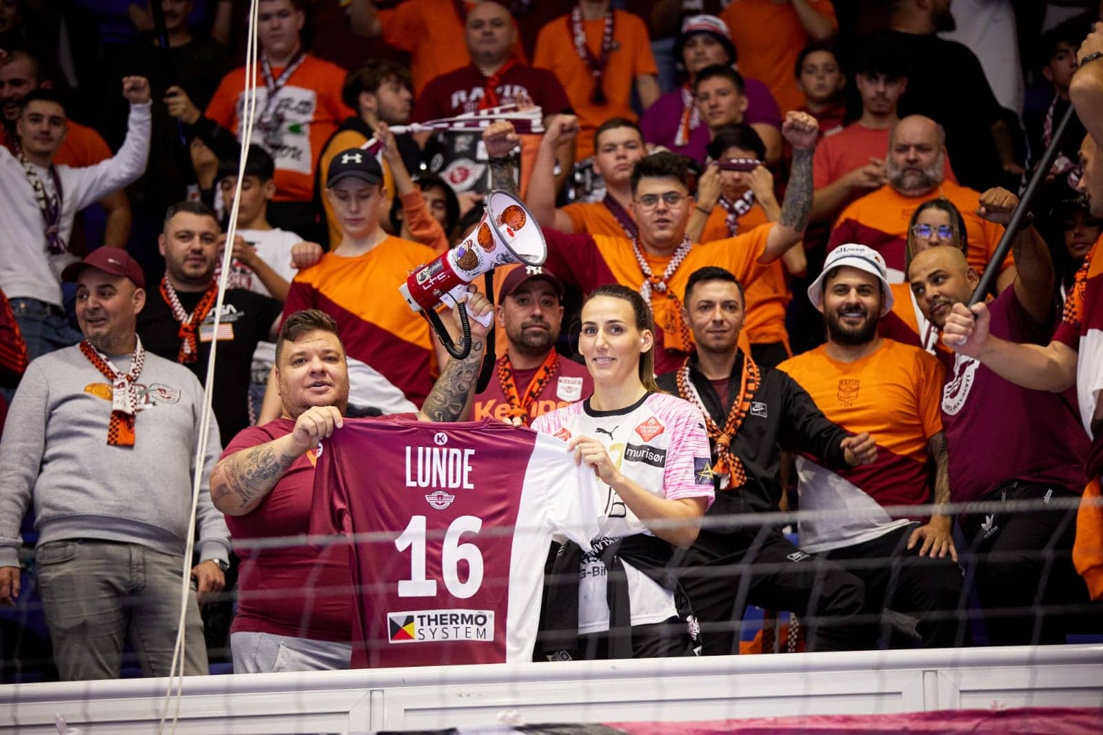 Liderul galeriei Rapid, implicat într-un dosar de evaziune fiscală şi delapidare cu prejudiciu de 17 milioane de lei. Foto: FB/ Liviu Ungureanu