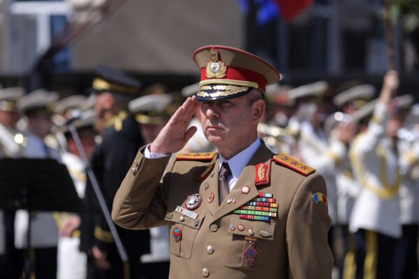 fiul generalului Zisu