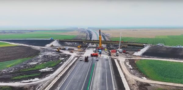Autostrada Moldovei | Bulgarii „au stricat” un pod la Mizil iar turcii lucrează cu întârziere joncțiunea de la Buzău. Când va fi conectată Capitala cu Focșaniul exclusiv pe A7.