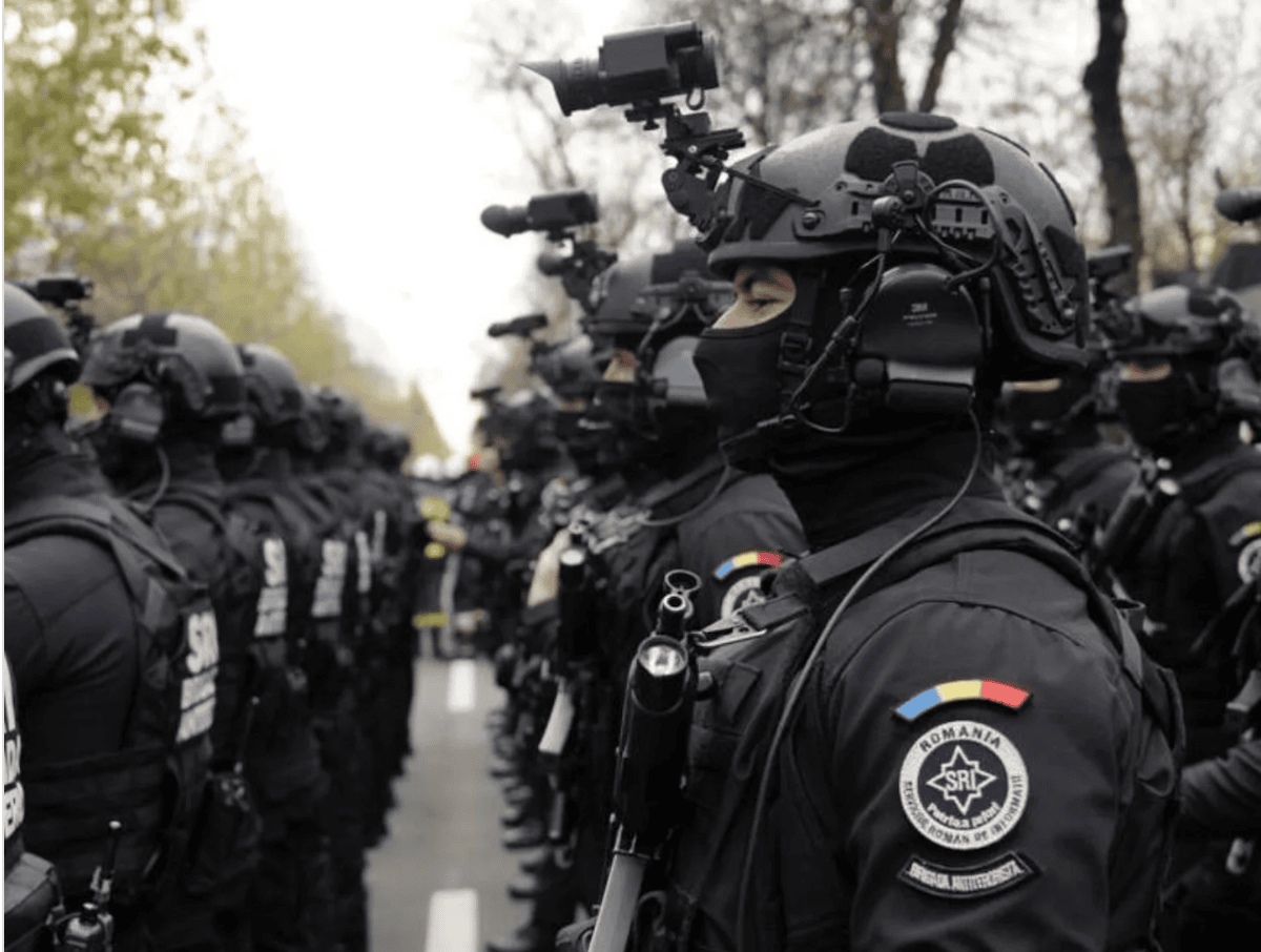 SRI își prezintă echipamentele