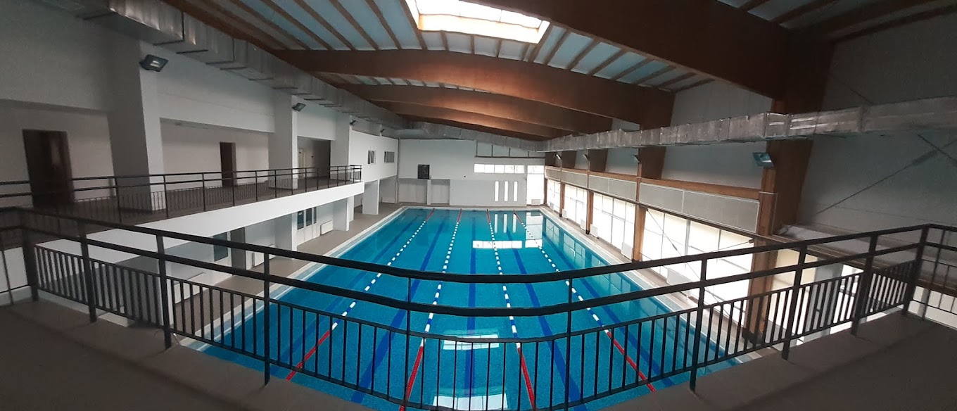 Bazinul de înot al Școlii 311 va fi folosit pentru activități extrașcolare