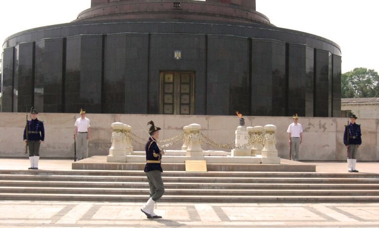 Parcul Carol găzduiește în weekendul 26-27 aprilie demonstrații istorice cu uniforme şi armament din Primul Război Mondial