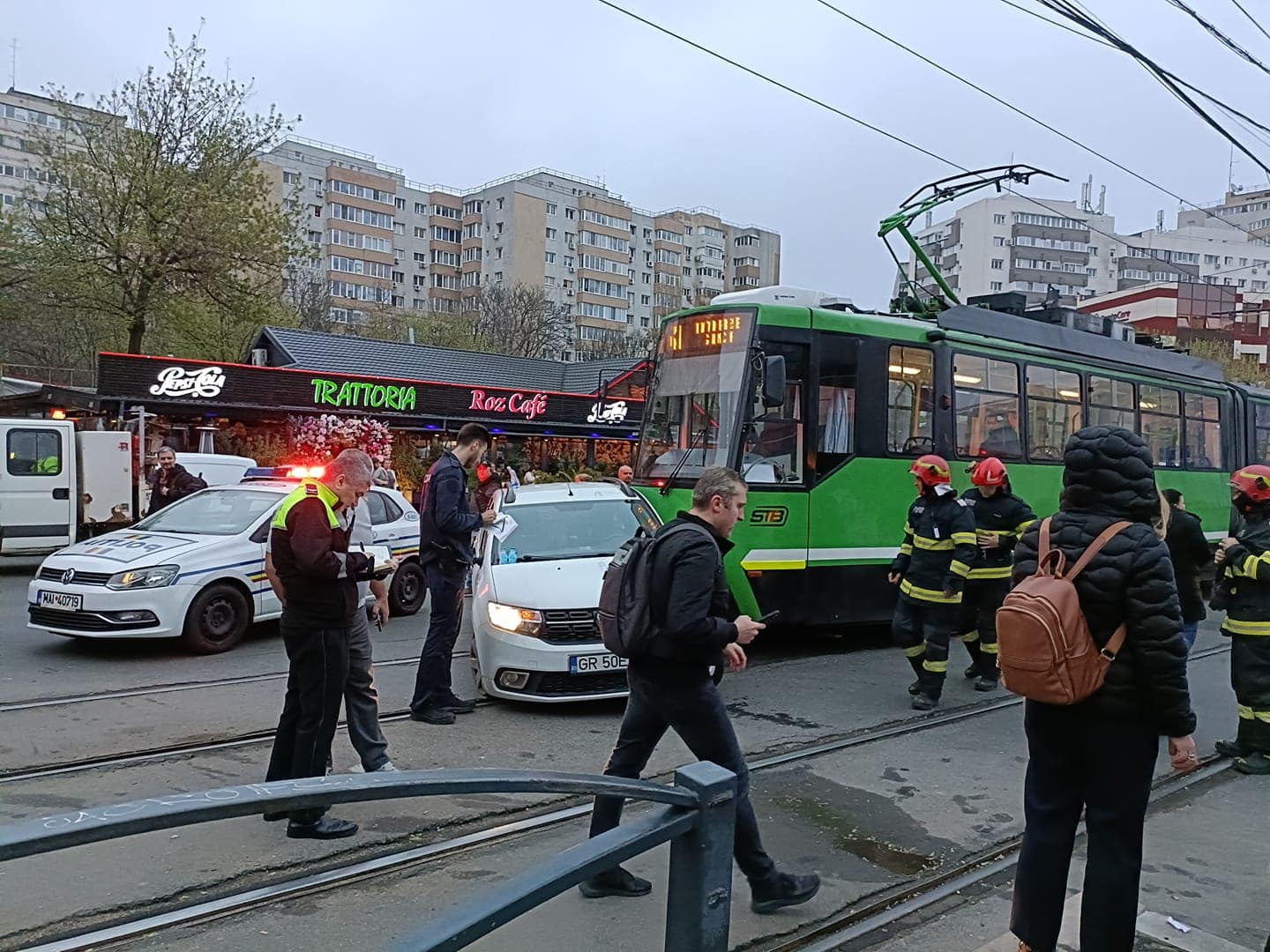 Accident în intersecția Uverturii/Virtuții