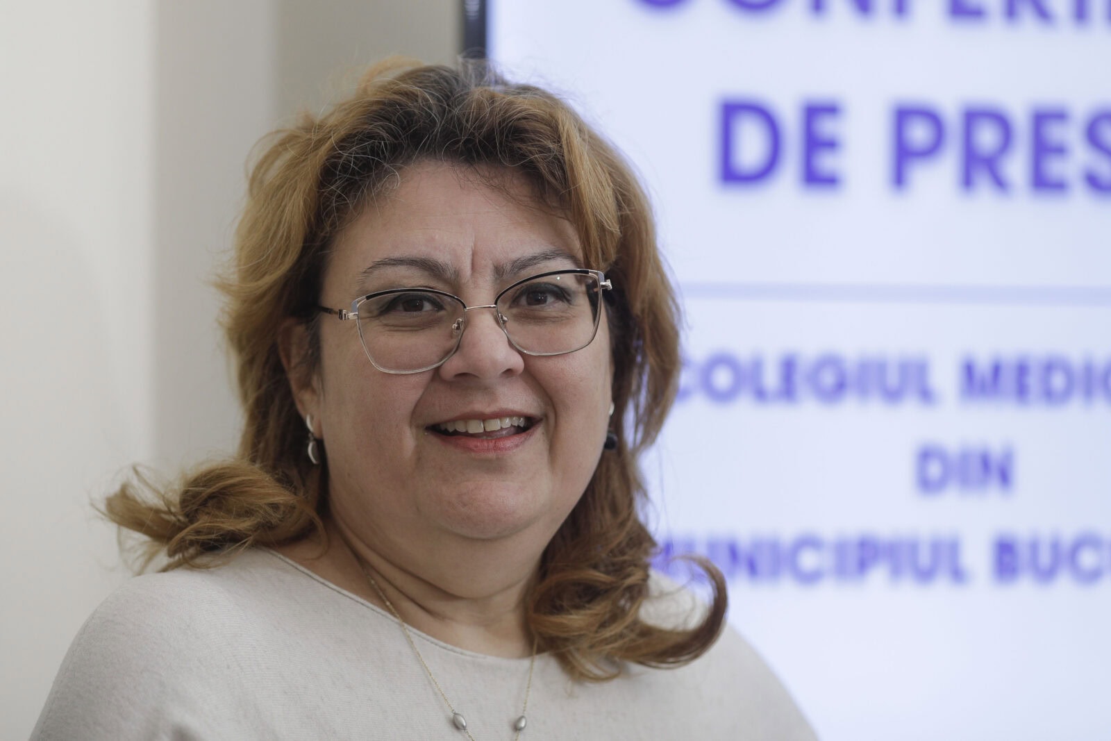 Cafeneaua BdB | Sandra Alexiu | FOTO: Inquam Photos / Octav Ganea