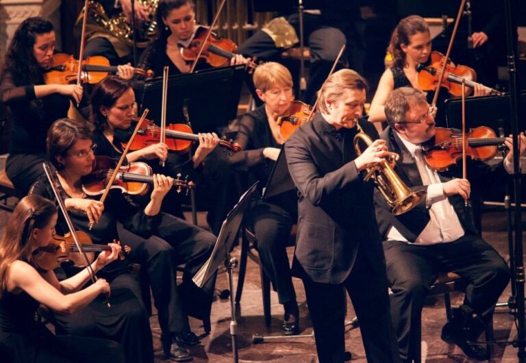 INTERVIU | Serghei Nakariakov, unul dintre cei mai mari trompetiști ai lumii: „Aducem la București fuziunea între instrumentele de suflat și muzica de cameră”