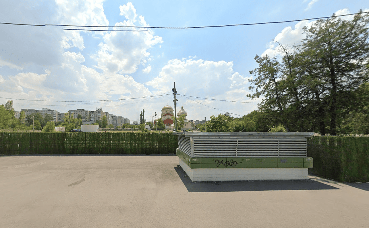 Hotel al Armatei, vizavi de Moghioroș. Ciprian Ciucu: „Generalii sunt mai puternici decât primarii”. Foto: Google Maps