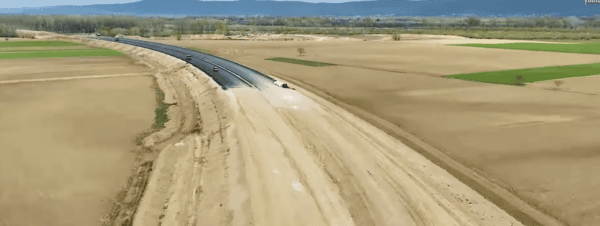 de la București la Bacău pe autostradă