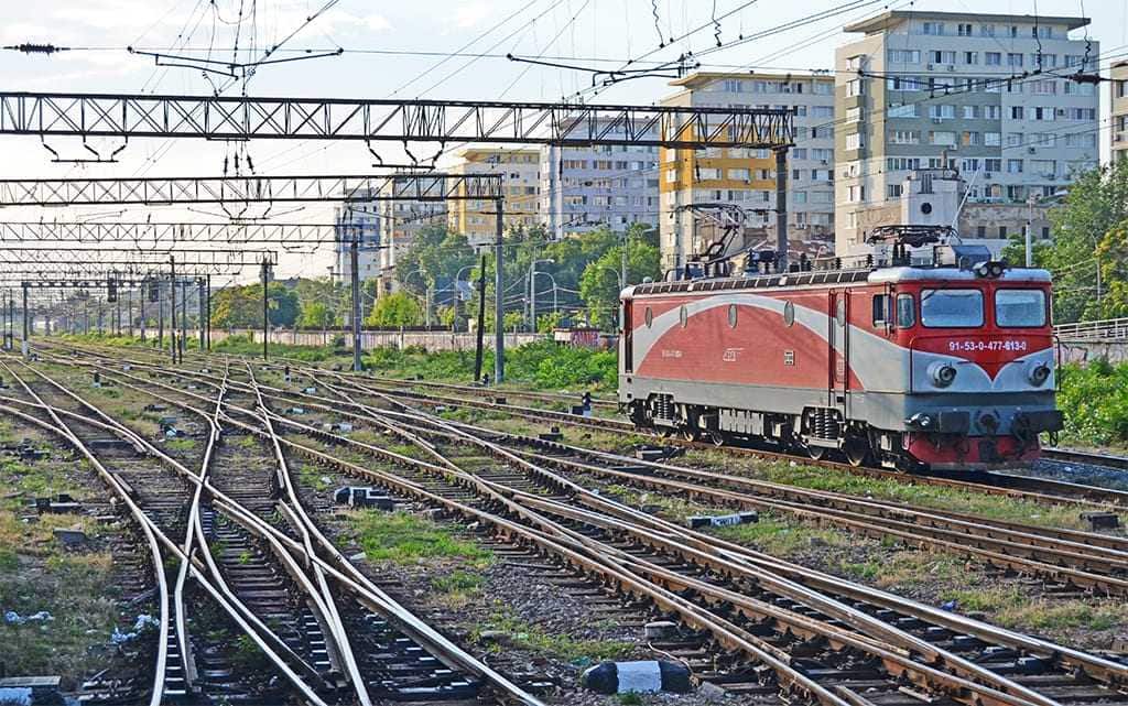 tren modernizat complet