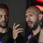 plecarea fraților Tate din țară