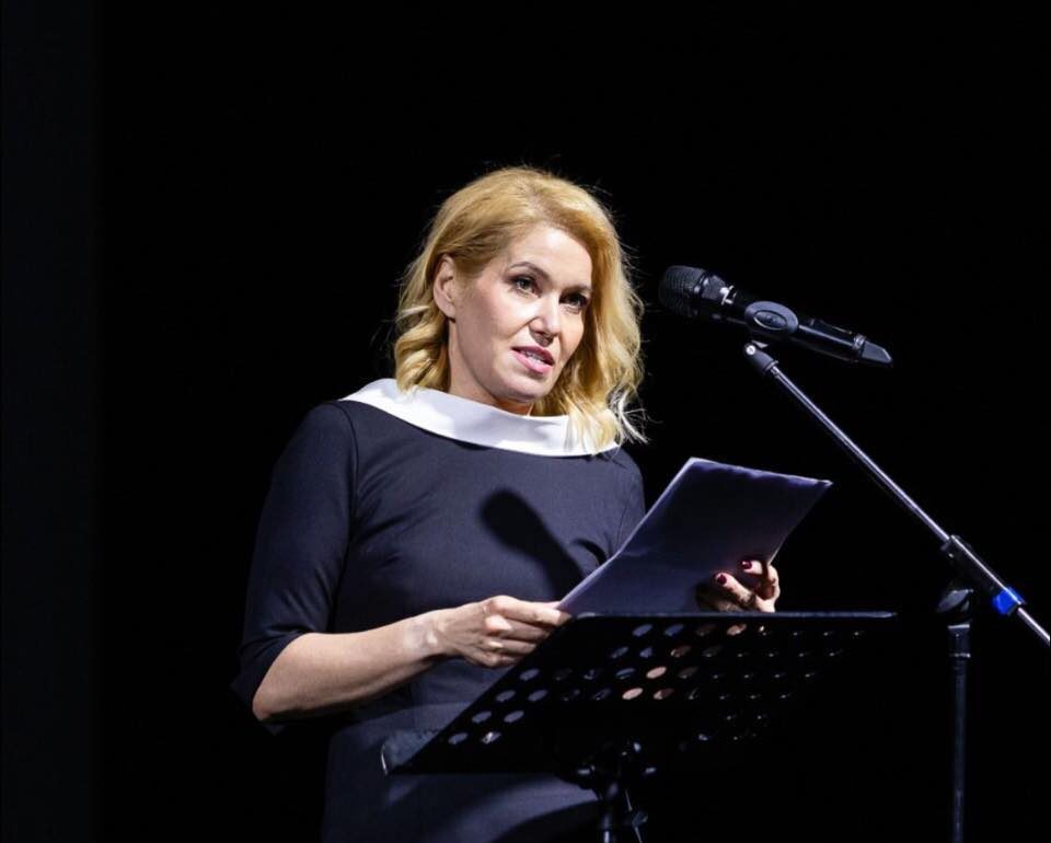 Georgiana Pascu, Facebook