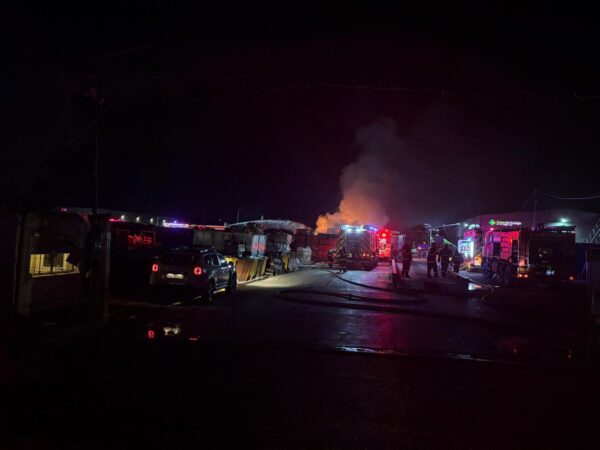 Incendiu în Ştefăneştii de Jos. FOTO: ISU B-IF