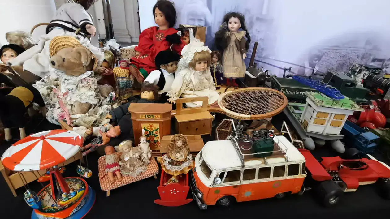 Muzeul Jucăriilor se închide