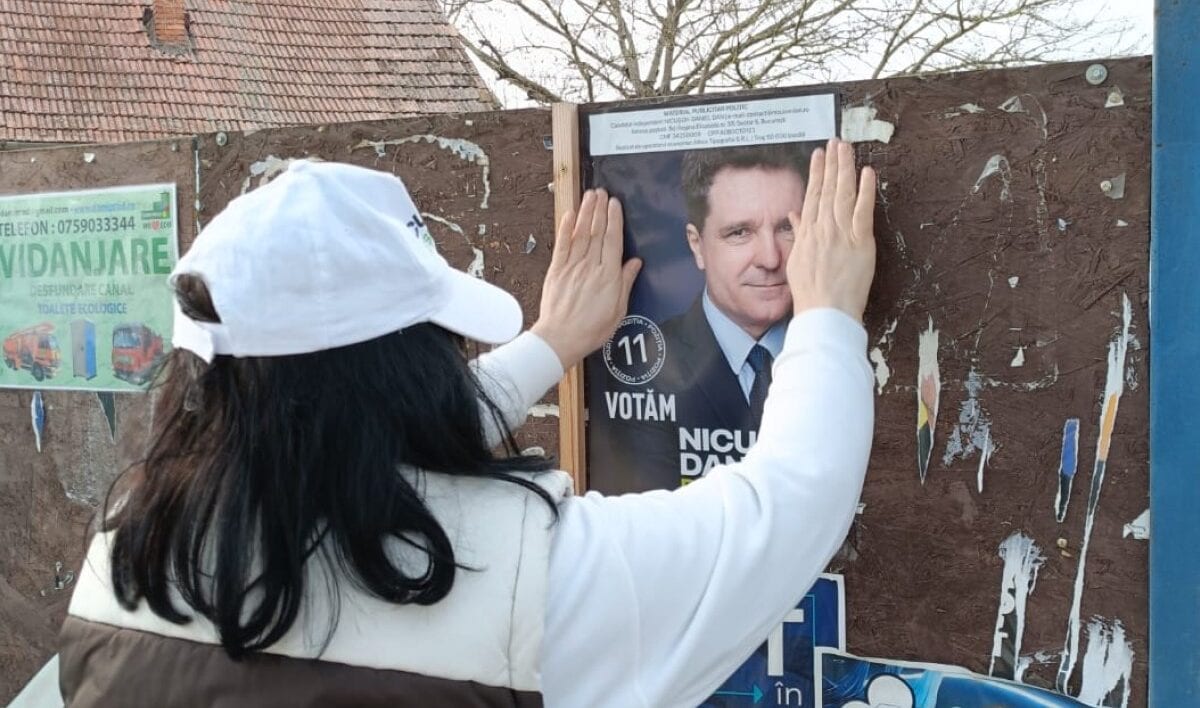 retragerea Elenei Lasconi