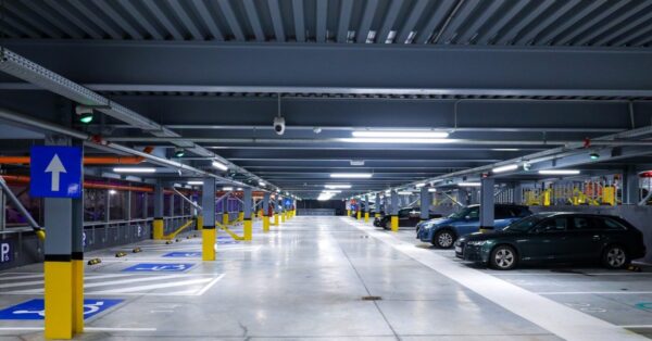  Primul demers împotriva taxei de parcare de 540 lei, respins de instanţă. Care este stadiul celorlalte acţiuni. Foto: FB / Mobilitate Urbană Sector 4