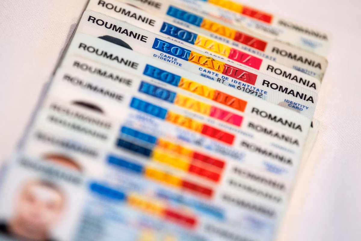 ALEGERI 2025 | Ai buletinul expirat? Cum votezi în ziua alegerilor. FOTO: euronews.ro