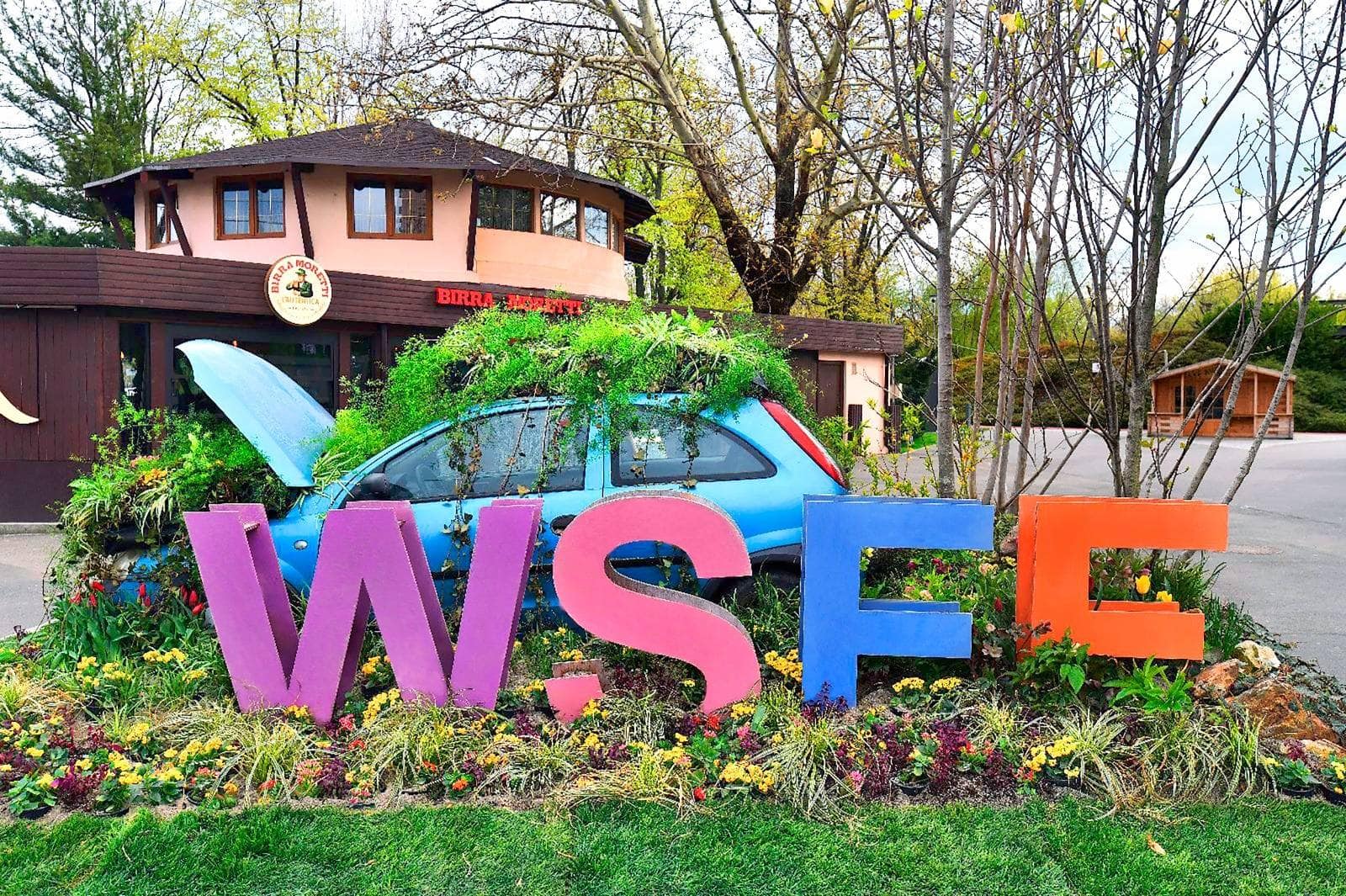 West Side Flower Fest 2025: Jack și Vrejul de Fasole, „Grădina Secretă” și obiecte uriașe