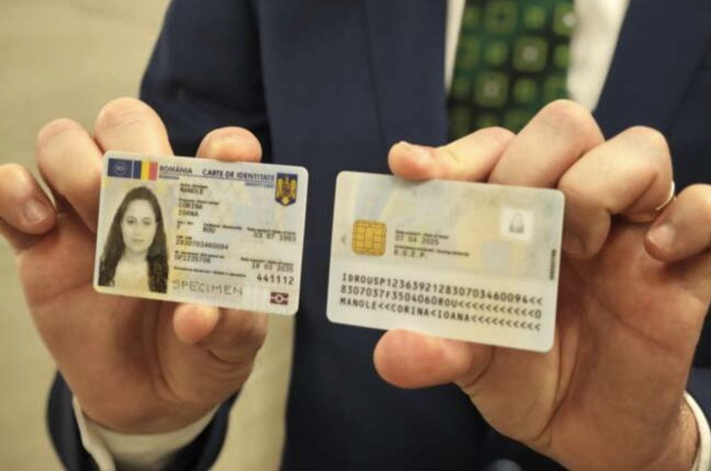 Sector 6 | Părinții își pot înscrie copii la creșe și grădinițe cu noile cărți de identitate electronice, fără a mai obține adeverință de domiciliu. FOTO:Direcția Locală de Evidență a Persoanelor Sector 6