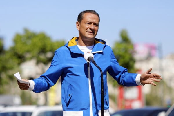 Daniel Băluţă şi lista sa pentru Primăria Generală. FOTO: INQUAM / Mălina Norocea