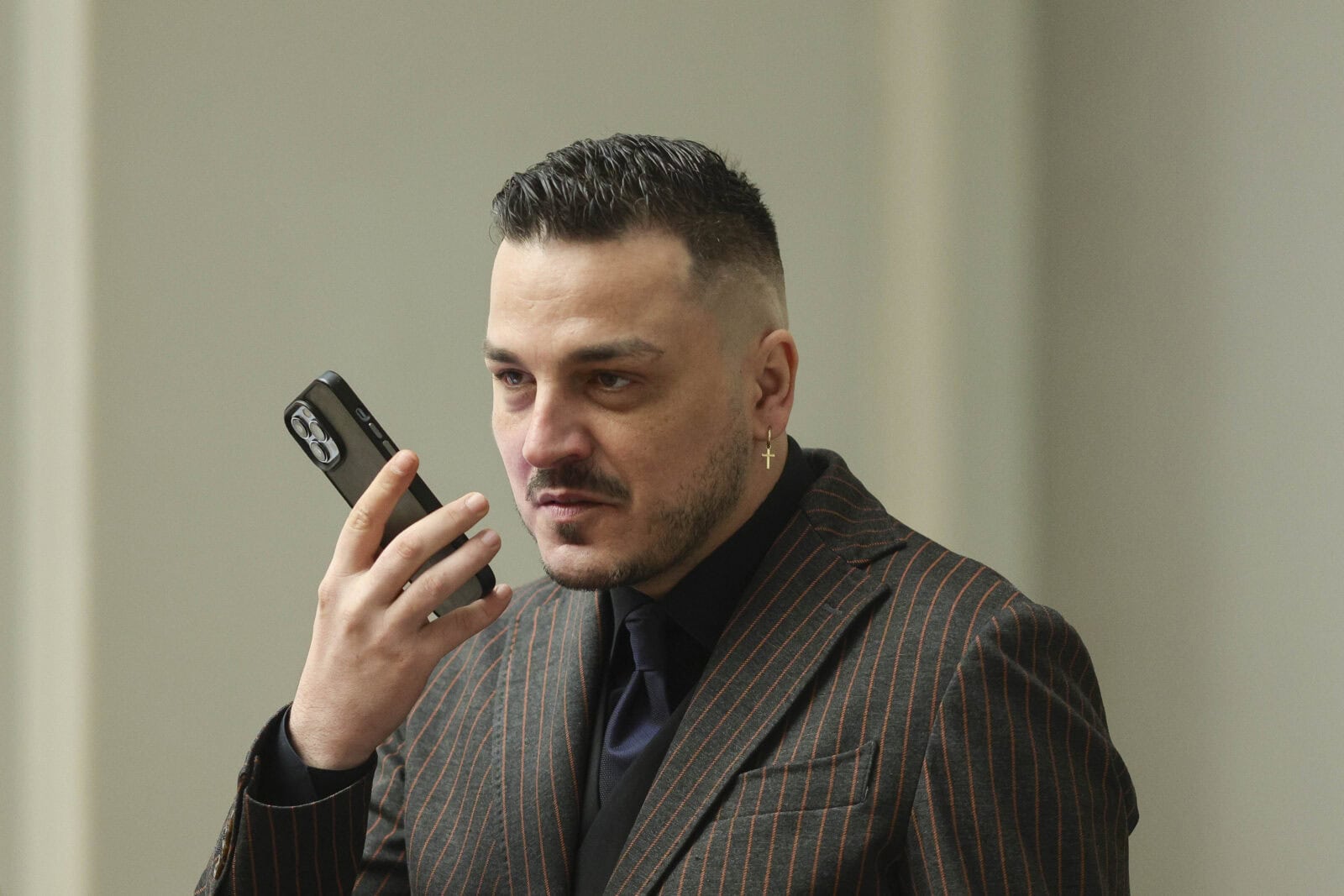 Influencerul controversat Makaveli a anunțat că va candida la Primăria Capitalei dacă Nicușor Dan ajunge la Cotroceni