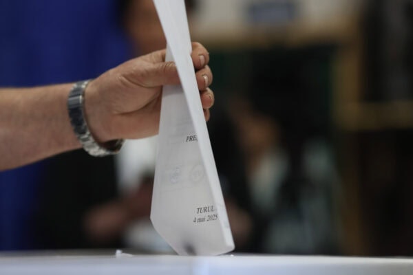 Prezența la vot a bucureștenilor, împărțit pe sectoare