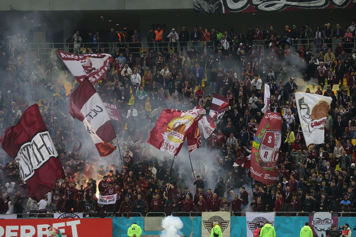 Meciul Dinamo - Rapid s-a încheiat cu amenzi de peste 16.000 de euro. FOTO: gsp.ro