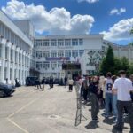 Cozi la secţiile de vot din Regie. De ce au ieșit studenții la urne. „Am votat pentru a nu ne întoarce în trecut”. Foto: Andreea Tudor