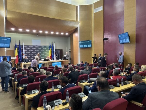 „Conclav“ după plecarea lui N. Dan