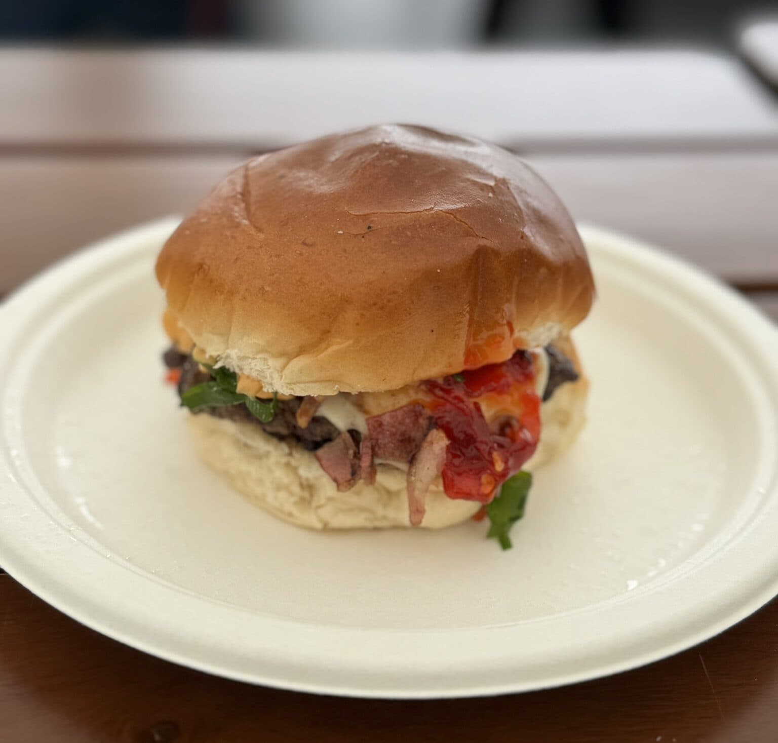 Cei mai buni burgeri din țară, la Burger Fest, între 9 - 11 mai. FOTO: Facebook