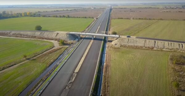 pasajul peste A0 de la Domnești