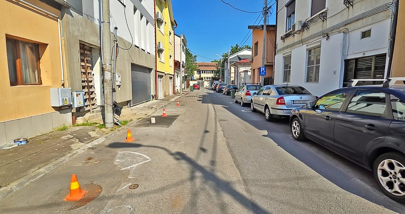 blochează locurile de parcare