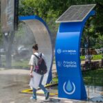 Șase instalații moderne pulverizează apă pentru răcorirea bucureștenilor, în zilele caniculare. FOTO: PMB