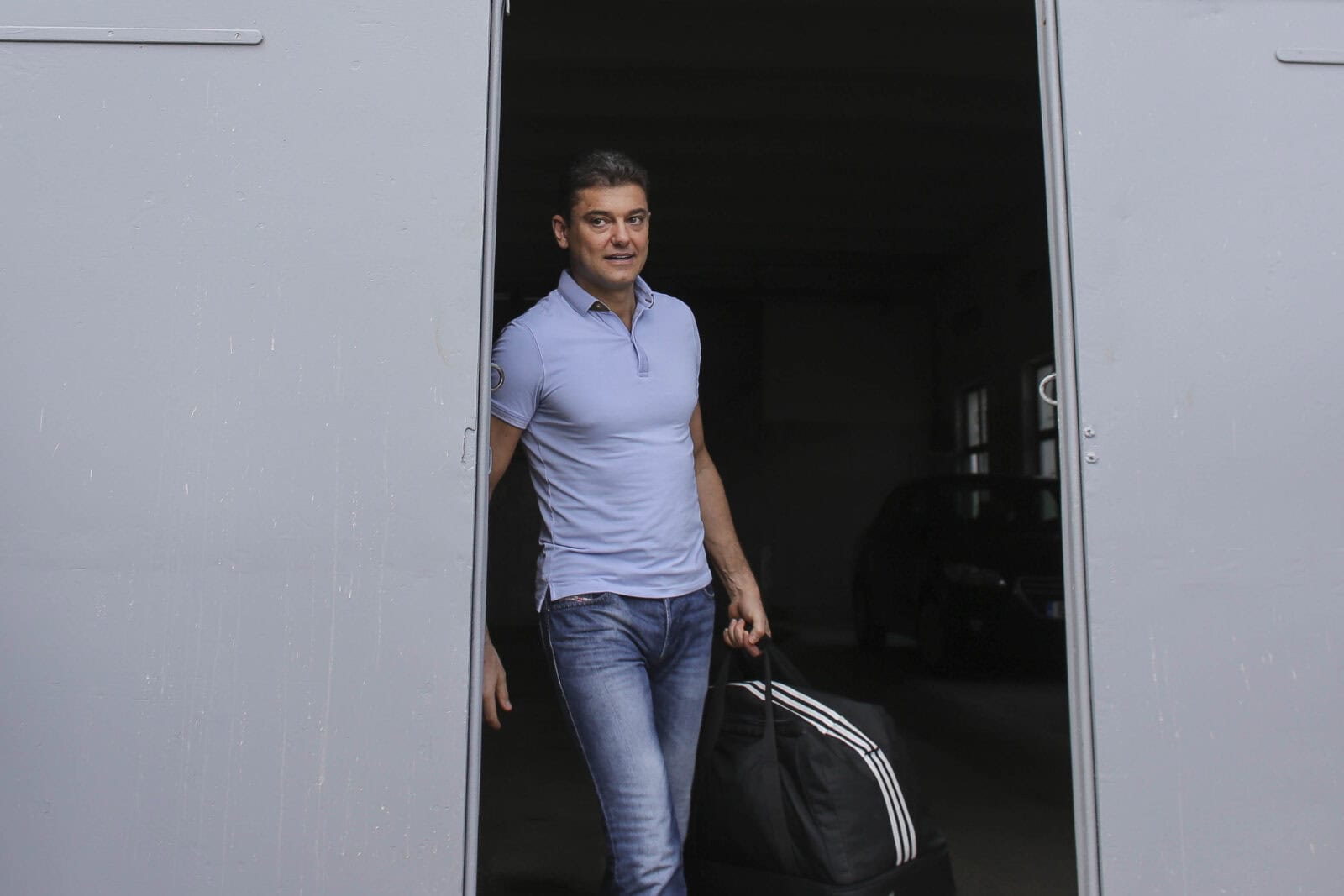 Cristian Boureanu ieşind de la Rahova. FOTO: INQUAM / Octav Ganea