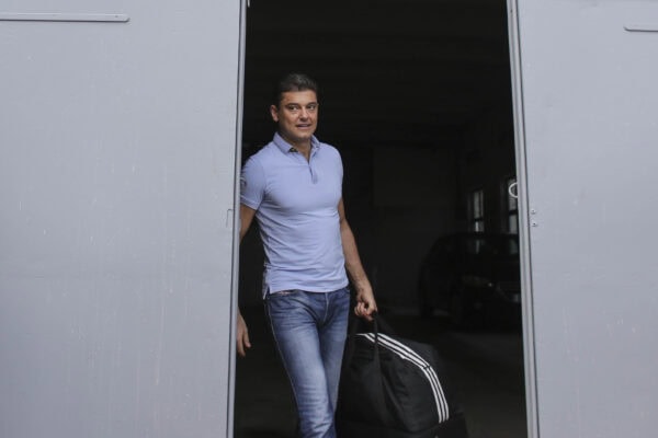 Cristian Boureanu ieşind de la Rahova. FOTO: INQUAM / Octav Ganea