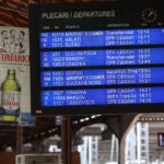 Studenții care nu au gări în localitatea de domiciliu vor beneficia din nou de reducerea tarifului de călătorie cu trenul. | FOTO: Inquam Photos / George Călin