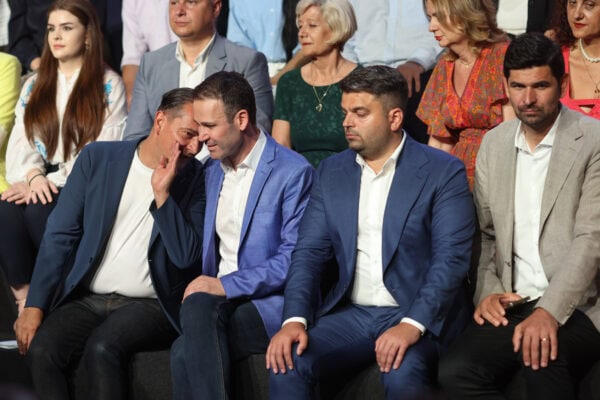 parcarea de 77.000 de euro