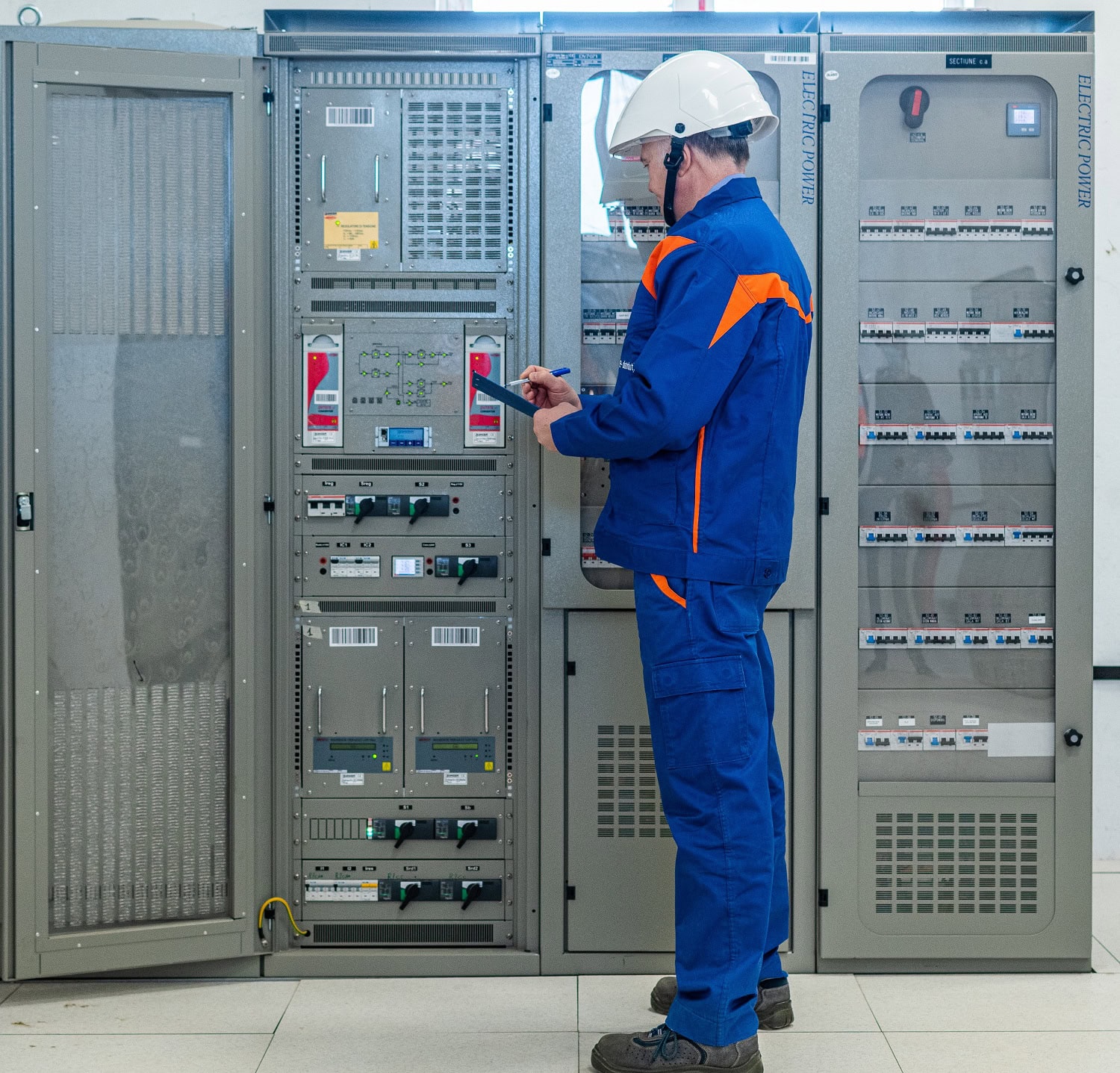 Rețele Electrice Muntenia întrerupe curentul electric în București, Giurgiu și Ilfov. Care sunt zonele vizate. FOTO: Arhiva