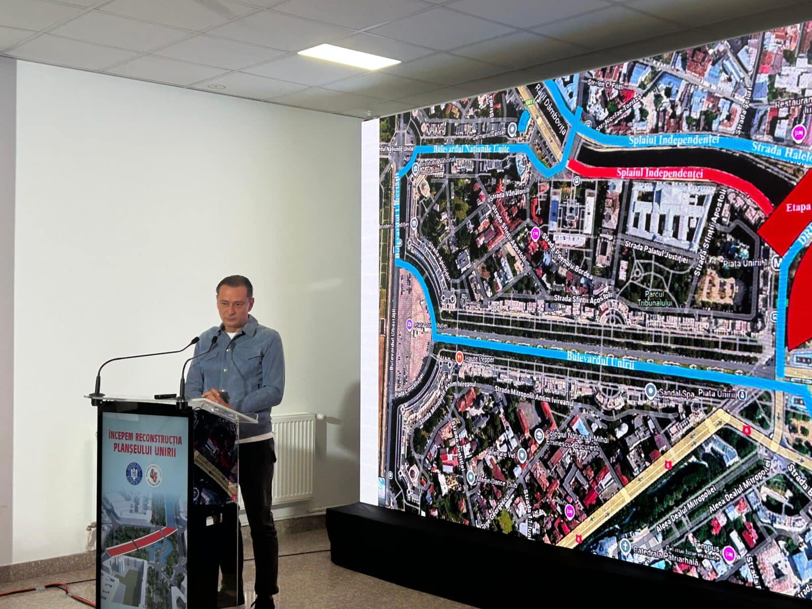 Splaiul Independenţei, blocat de viitorul şantier pentru planşeul Unirii. FOTO: Cătălin Anghel-Dimache