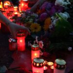 „Câte mai trebuie să murim?” Mii de femei au strigat în cor pentru femeile care nu mai au voce. Foto: Buletin de București