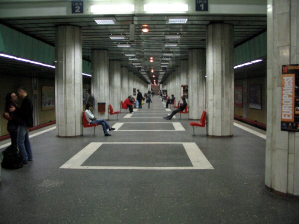 Accesul A al stației de metrou Nicolae Grigorescu este închis până pe 8 august. FOTO: Wikipedia