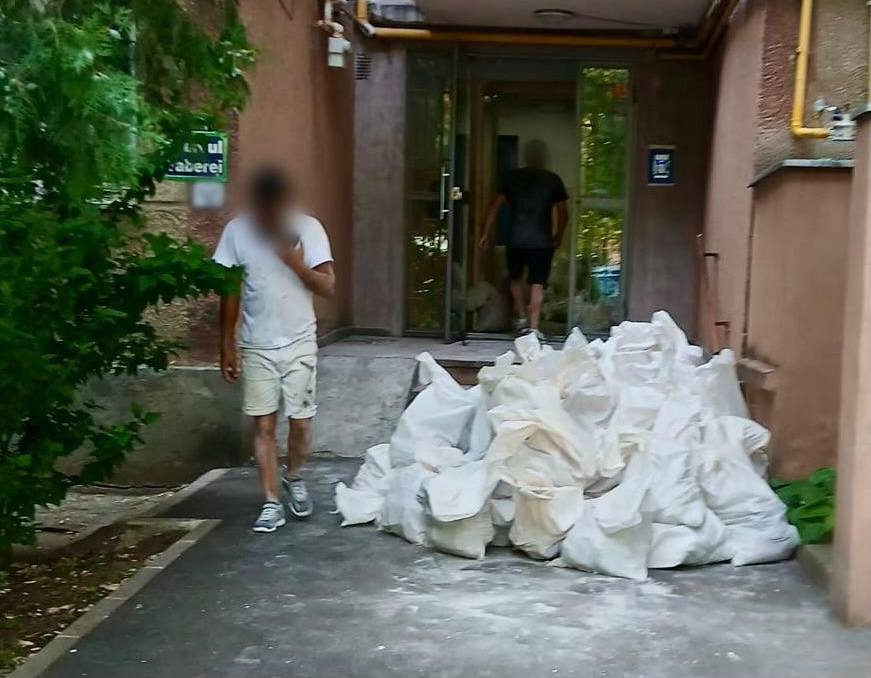 gunoiul aruncat de bucureșteni pe spațiul public