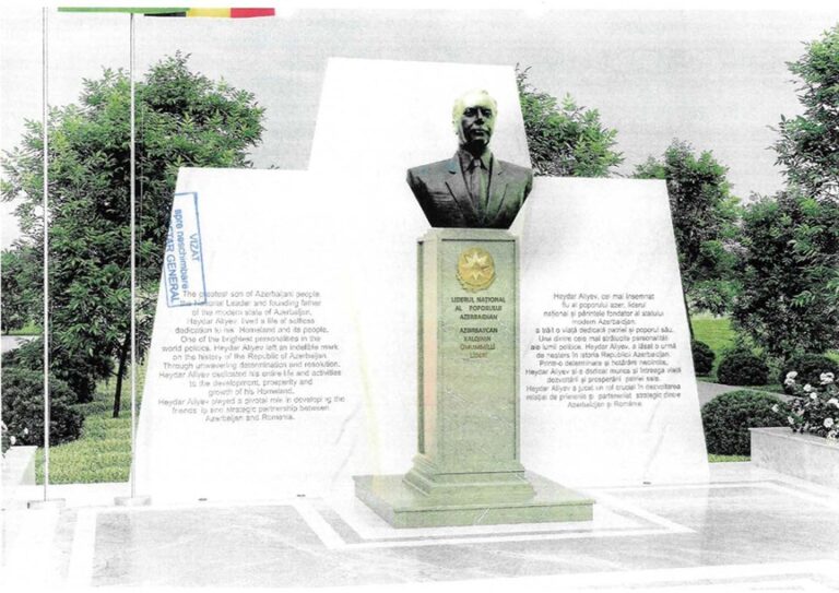 Ceartă aprinsă între consilierii din Sectorul 2 pe tema „dictatorului din Parcul Tei”. Ambasada Azerbaijanului finanțează reabilitarea bustului fostului șef KGB