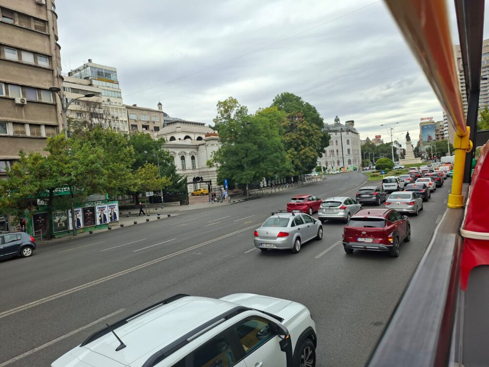 timp real pentru autobuzele turistice