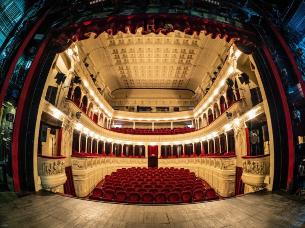 Federația Teatrelor Metropolitane