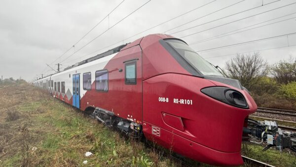 Cel de-al optulea tren Alstom ajunge la București. Doar trei sunt puse în circulație. Foto: Alstom