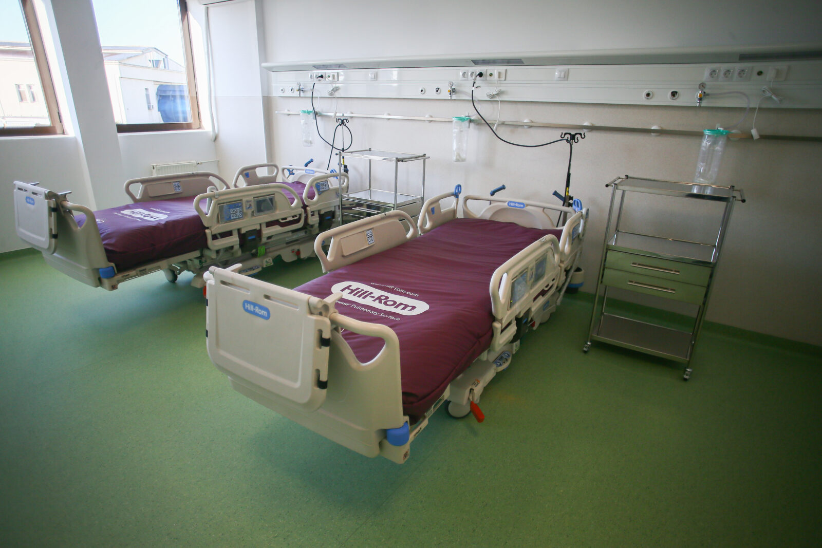 Capitala a rămas „aproape descoperită” în privința tratamentelor pentru mari arși. Medicul reținut de la Bagdasar-Arseni acuză că spitalul a „depășit dublu capacitatea legală”. FOTO: Inquam Photos / Virgil Simonescu