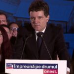 Nicușor Dan la lansarea lui Drulă
