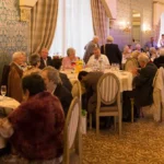 Primăria organizează „nunțile de argint, aur și diamant” ale seniorilor cu un buget de 30.000 de euro”