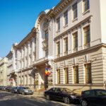 ASE scoate la concurs peste 7.800 de locuri la programe de licență. Jumătate sunt finanțate de la bugetul de stat | FOTO: Cladirea Victor Slavescu / admitere.ase.ro