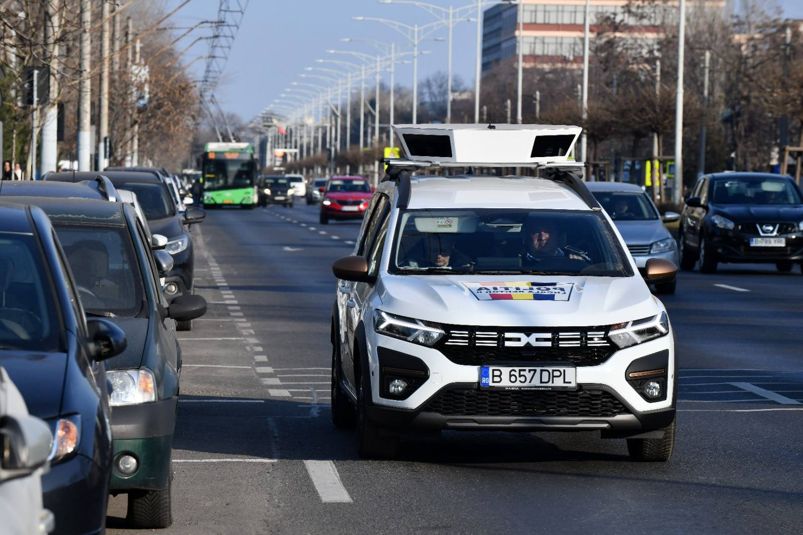 plătesc pe locurile albastre