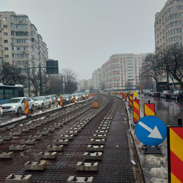 tramvai de pe bulevardul Chișinău